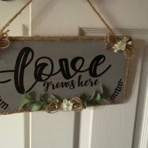 Small accent wall piece